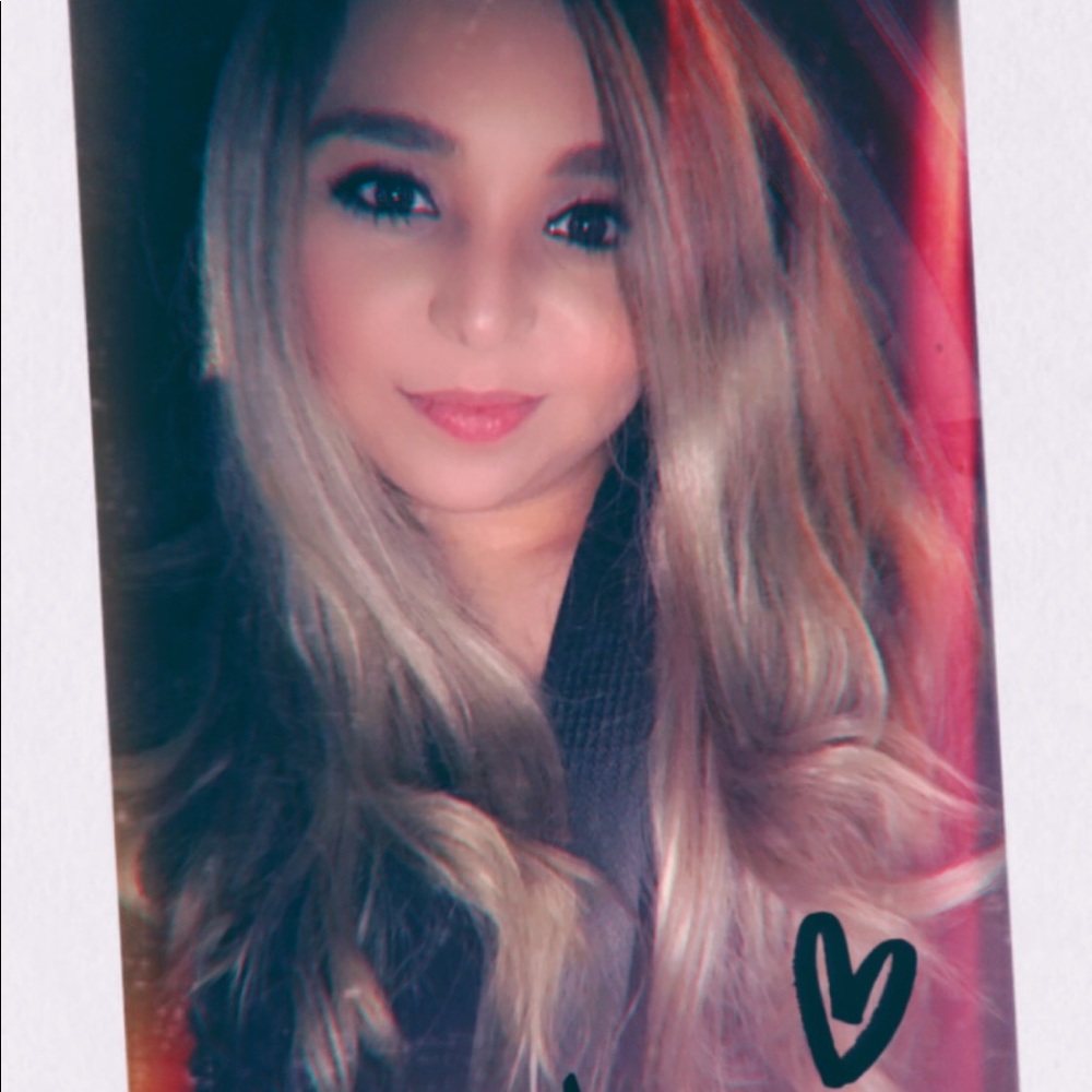 Meet your Posher, Karla